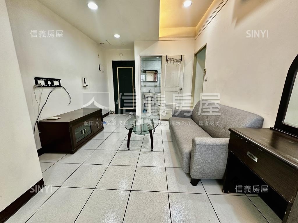 凱旋門２房平面車位房屋室內格局與周邊環境