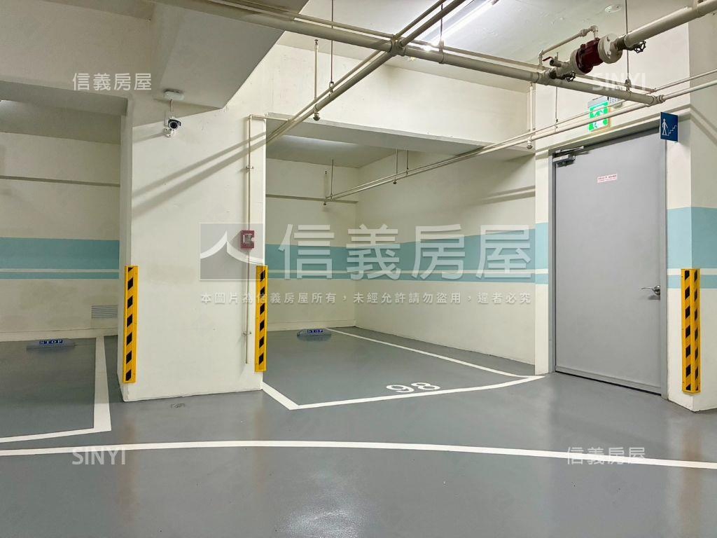 皇龍雲鼎｜Ｂ２稀有平車位房屋室內格局與周邊環境