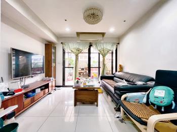 捷運家境高樓三房車位