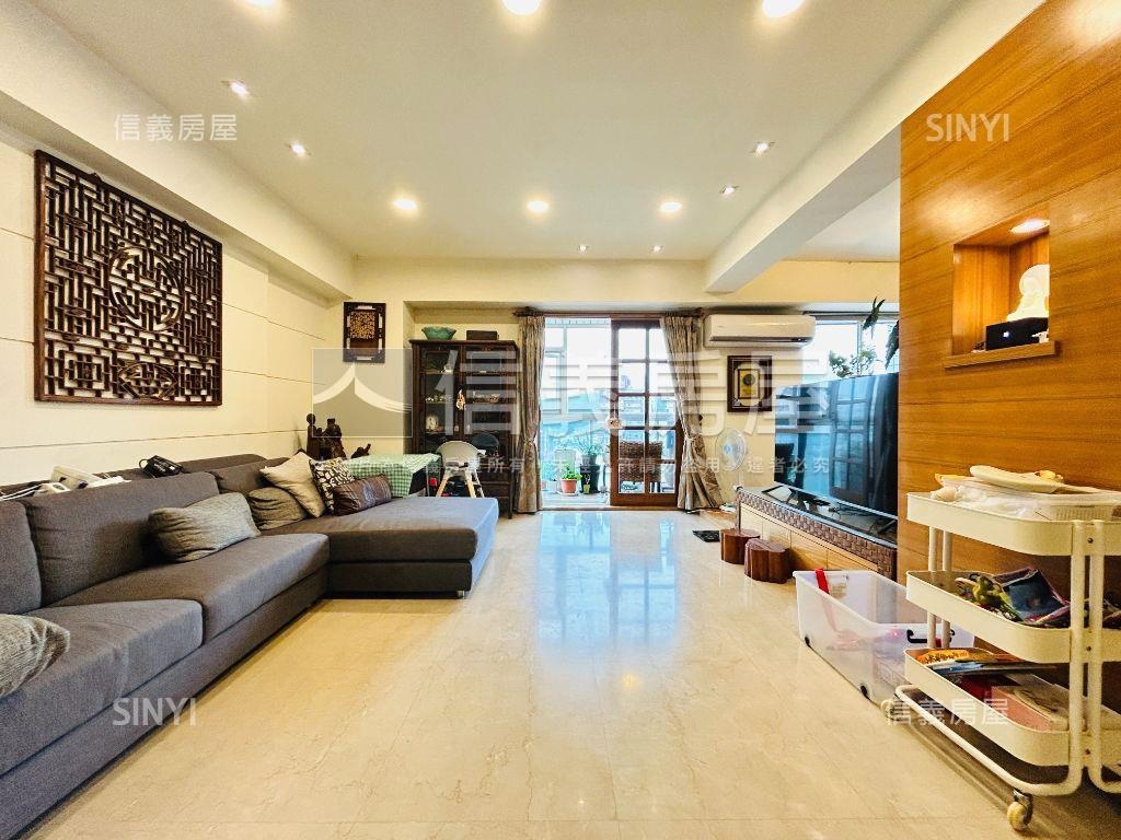 擎天大第樓中樓有平面車位房屋室內格局與周邊環境