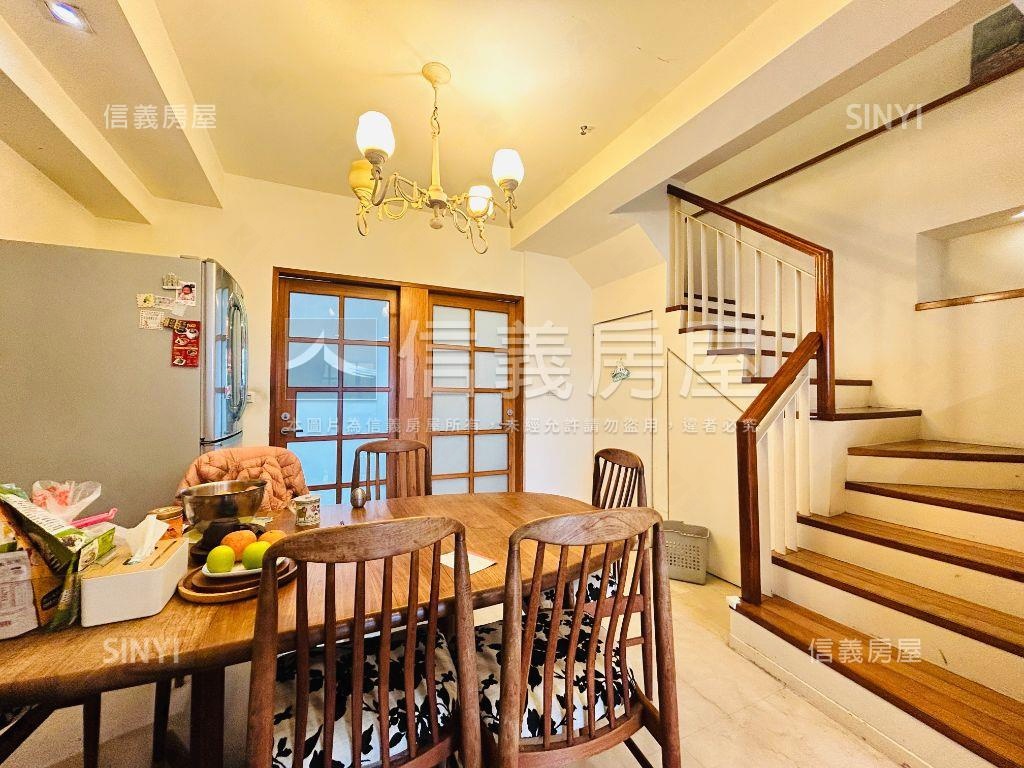 擎天大第樓中樓有平面車位房屋室內格局與周邊環境