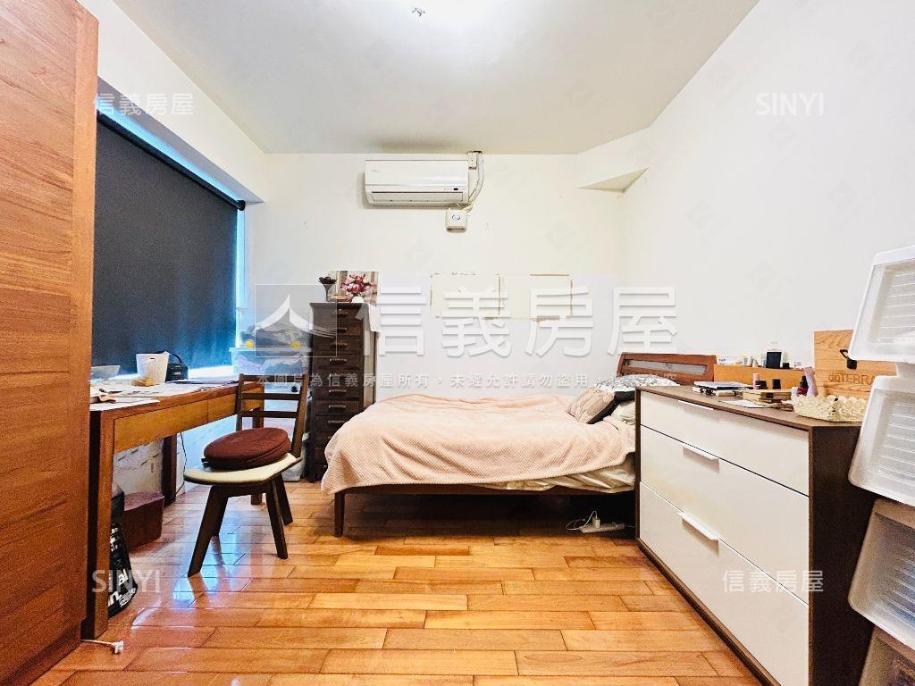 擎天大第樓中樓有平面車位房屋室內格局與周邊環境