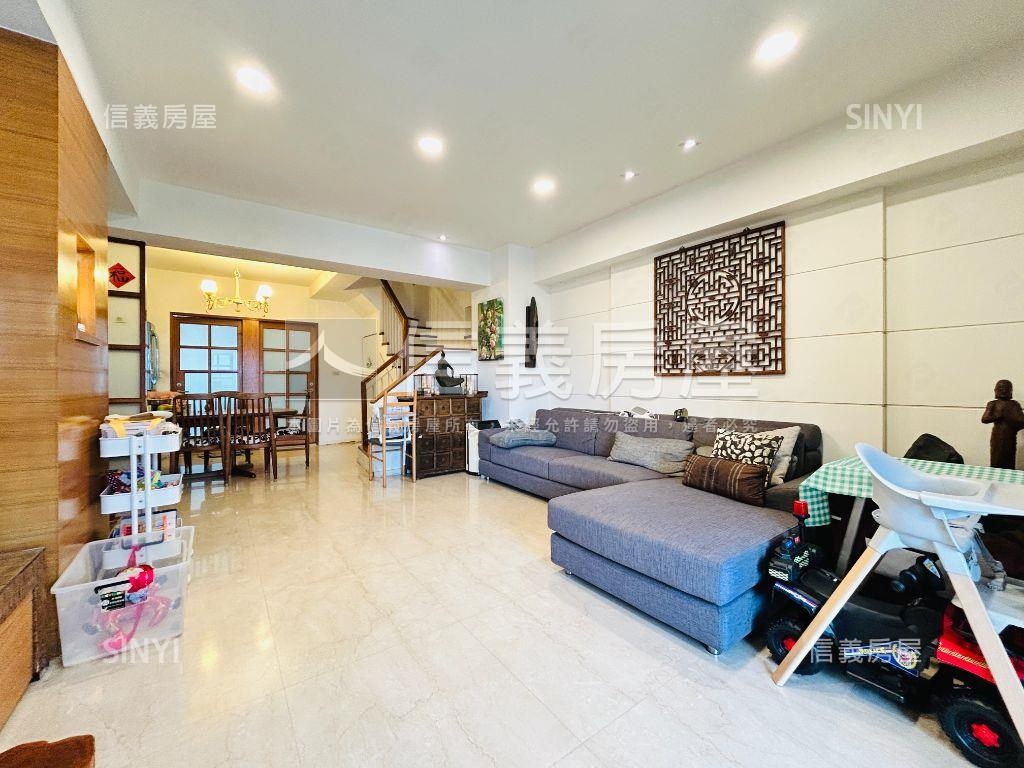 擎天大第樓中樓有平面車位房屋室內格局與周邊環境