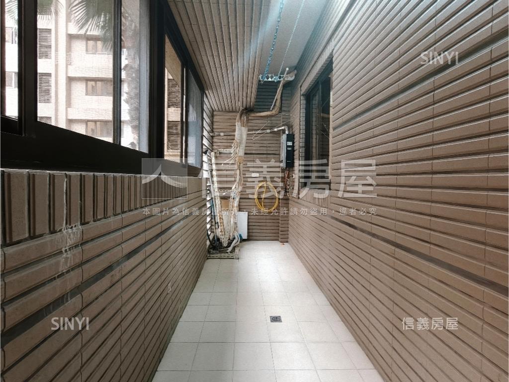 北美館綠意校景四房房屋室內格局與周邊環境