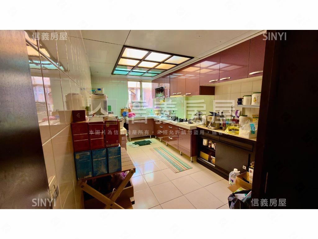 伯夫人豪氣上疊房屋室內格局與周邊環境