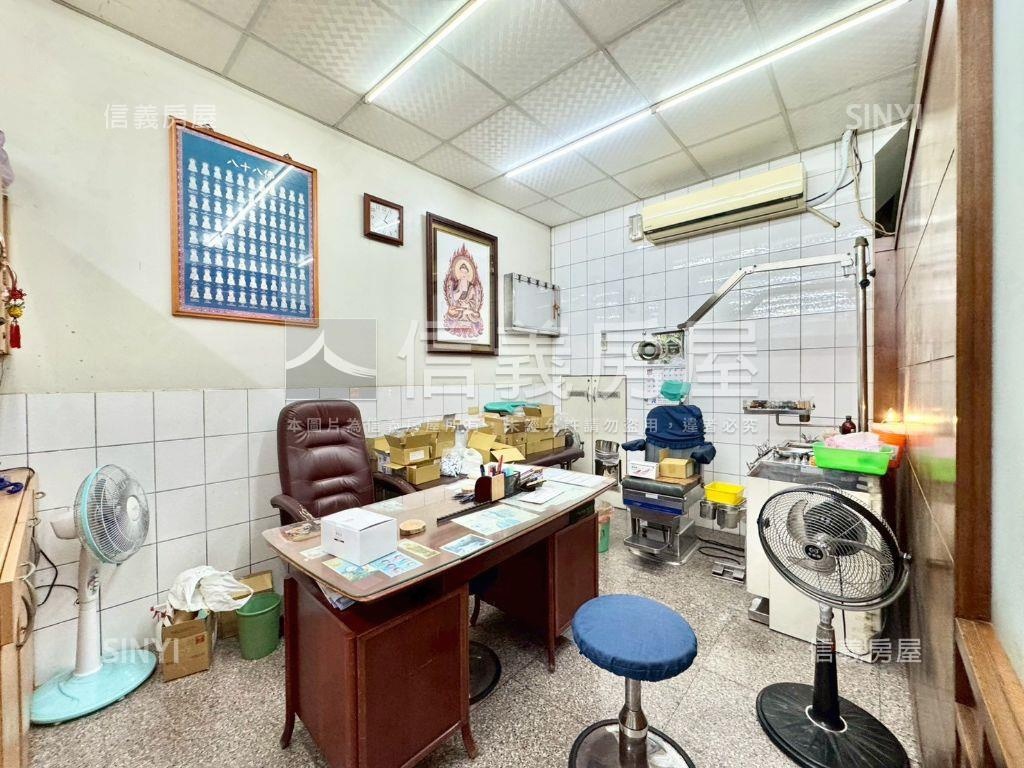 專任霧峰臨路金透店醫師宅房屋室內格局與周邊環境