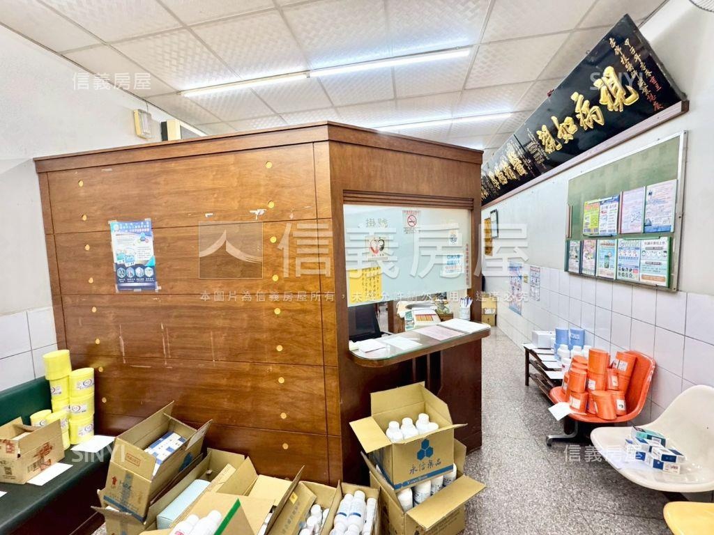 專任霧峰臨路金透店醫師宅房屋室內格局與周邊環境