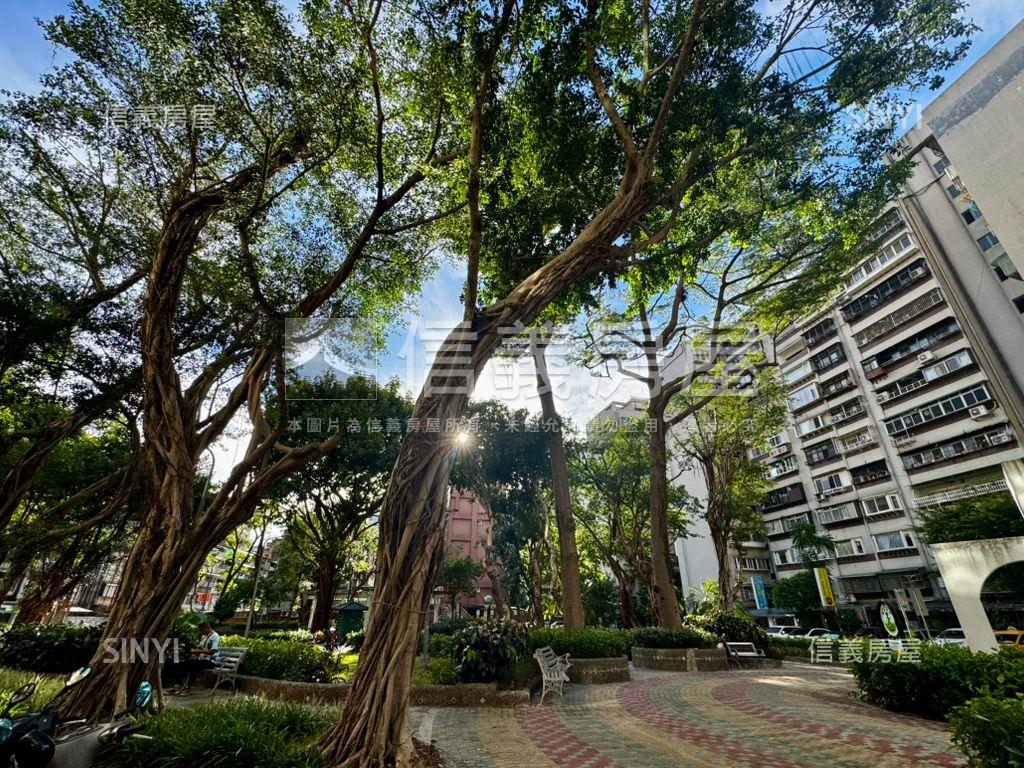 近信義光復路口貳樓店辦房屋室內格局與周邊環境