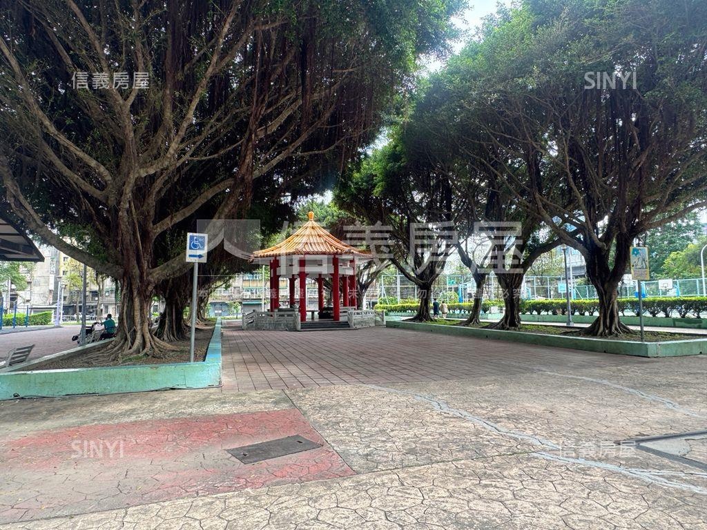新埔公園大鎮高樓景觀宅房屋室內格局與周邊環境