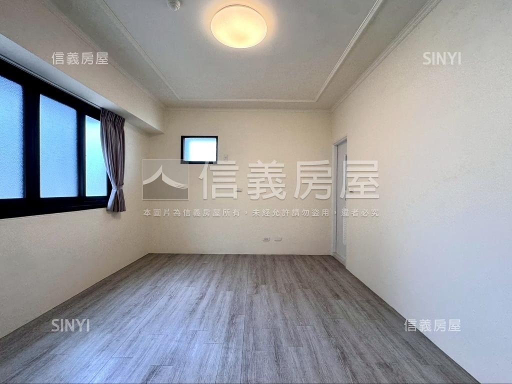 溪洲華廈美侖美奂三房讚房屋室內格局與周邊環境