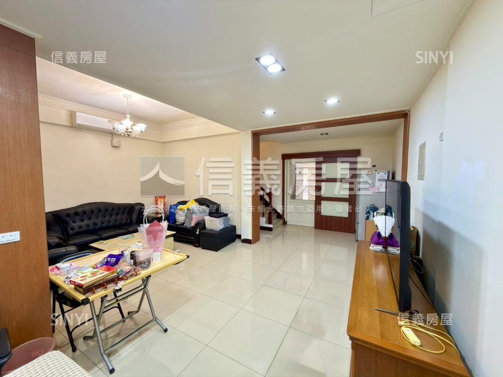 南亞前後臨路美透天房屋室內格局與周邊環境
