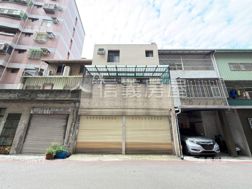 南亞前後臨路美透天房屋室內格局與周邊環境