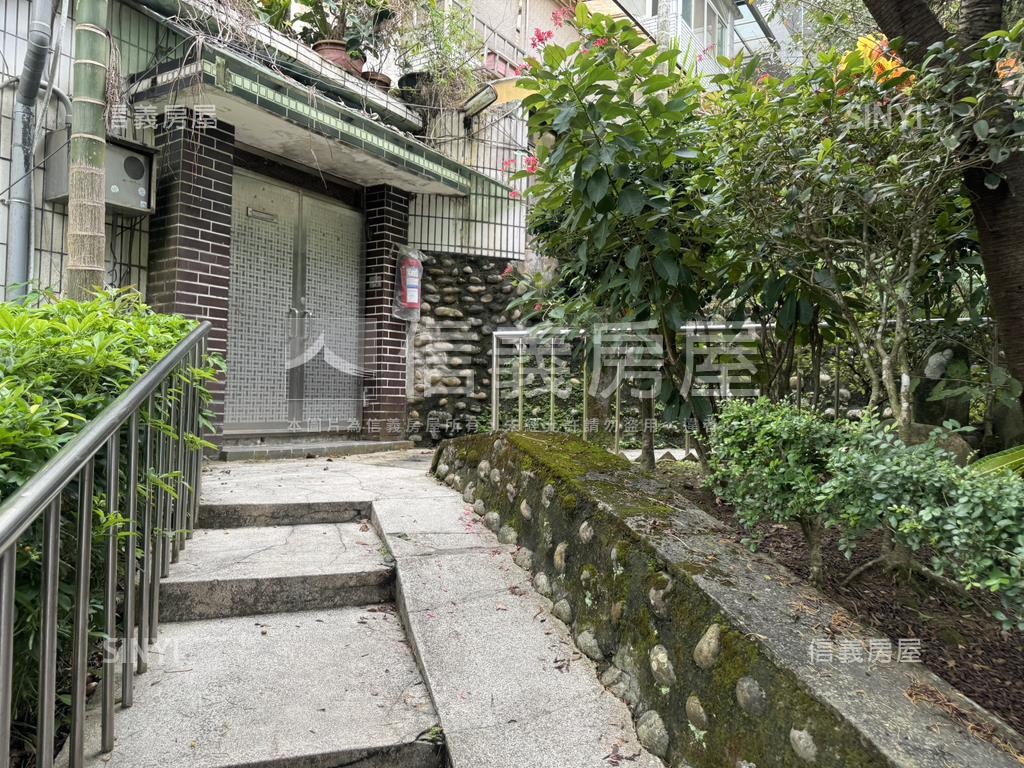 外雙溪綠景露臺別墅美景房屋室內格局與周邊環境