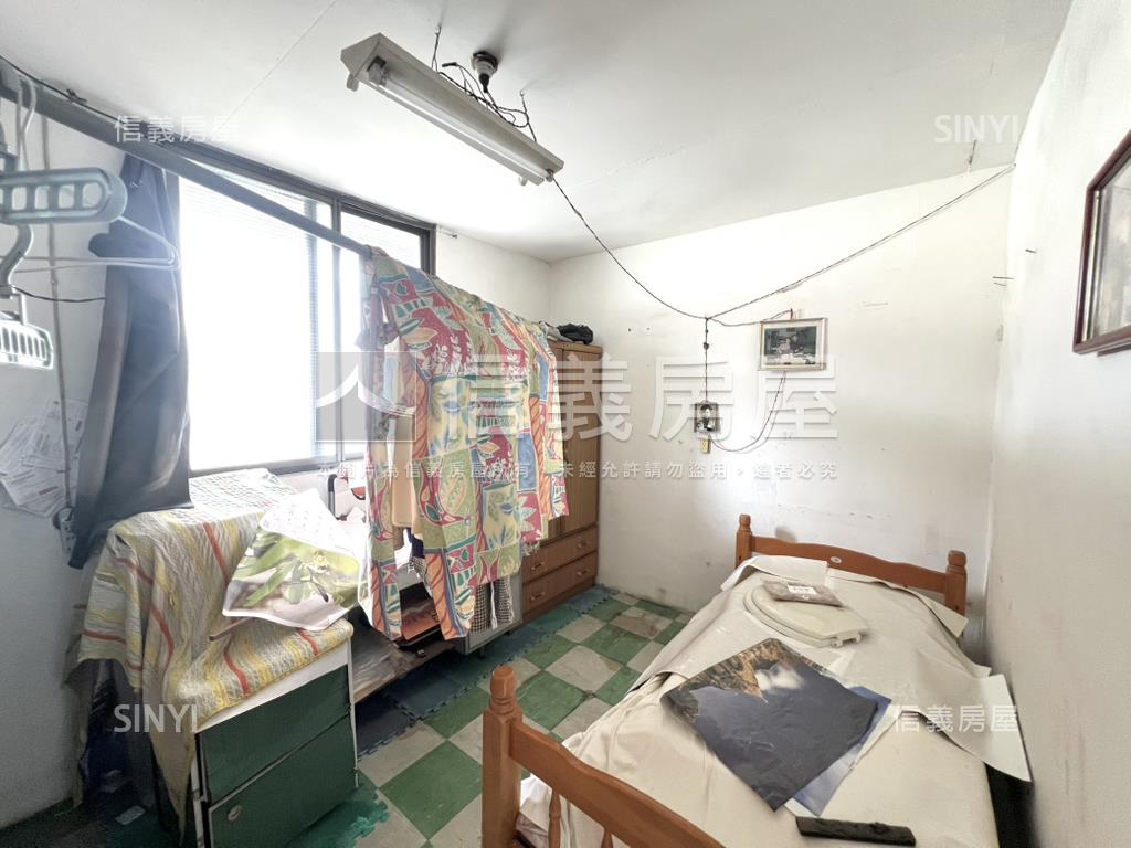 小巨蛋頂加公寓大空間房屋室內格局與周邊環境