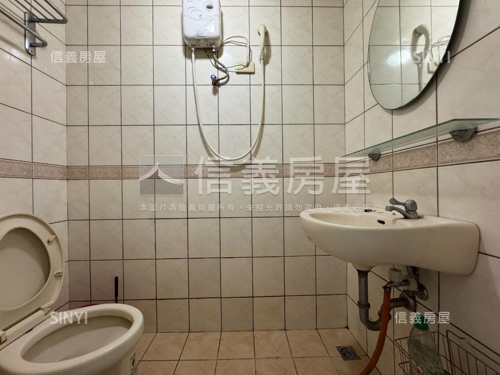 近勤益首購先看這間套房房屋室內格局與周邊環境