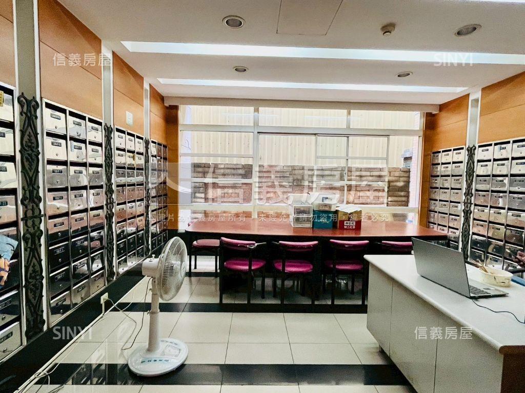 近勤益首購先看這間套房房屋室內格局與周邊環境