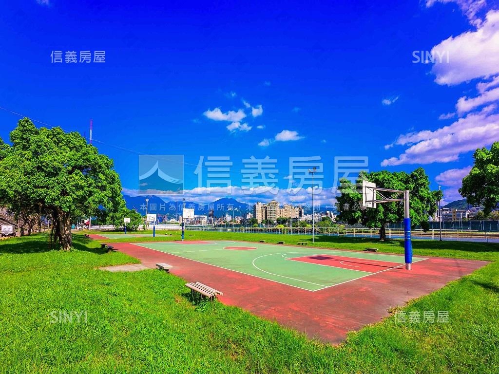 漢皇韶光河景３房房屋室內格局與周邊環境