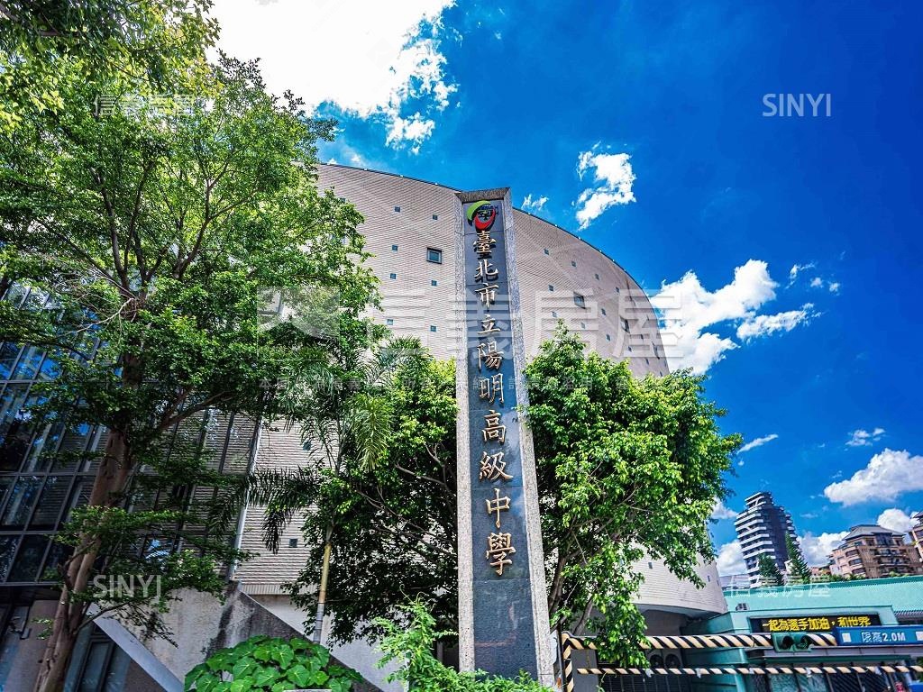 漢皇韶光河景３房房屋室內格局與周邊環境