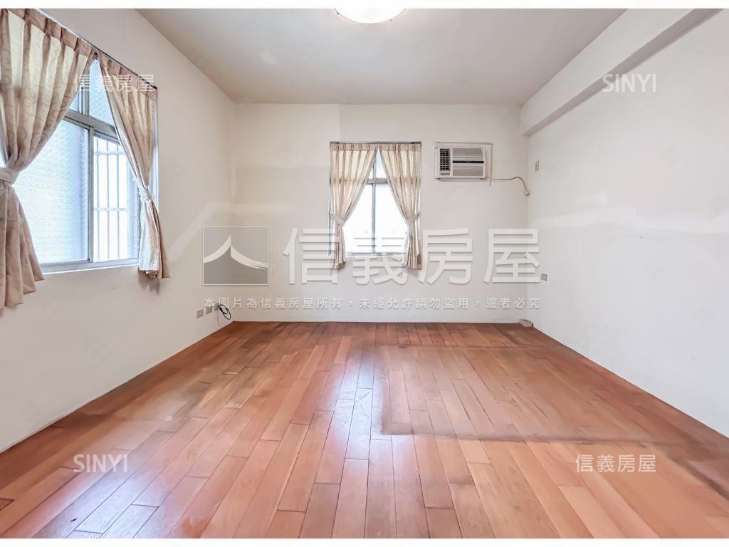 信義區地點好公寓三樓房屋室內格局與周邊環境