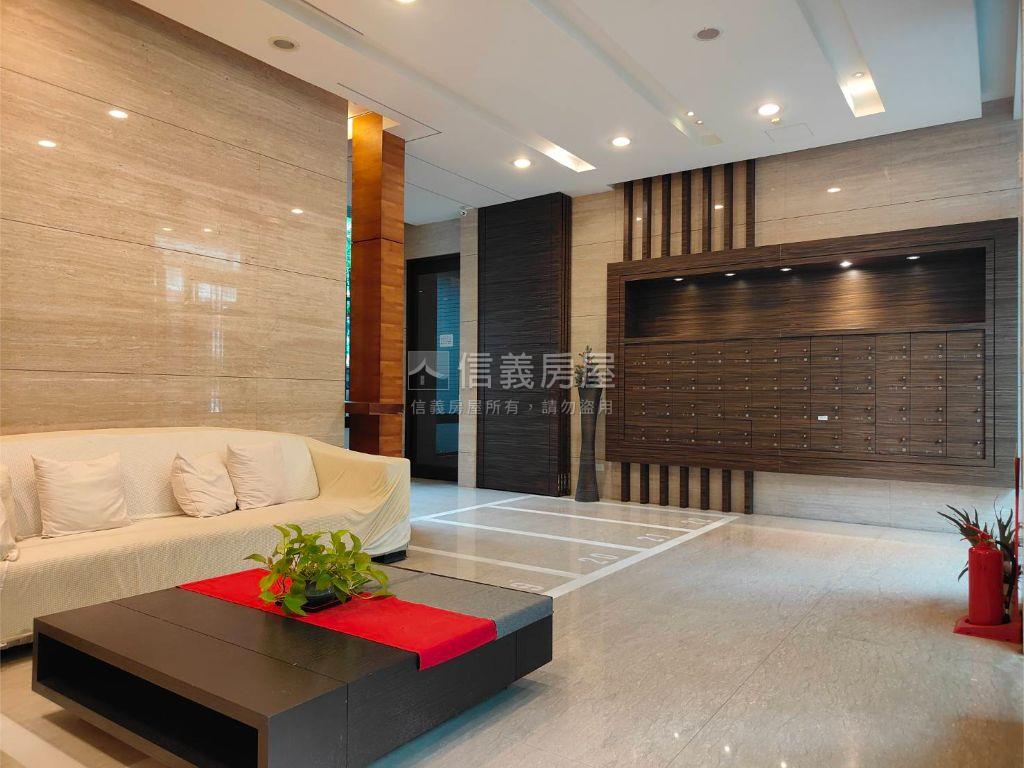 高樓電梯美妝兩房房屋室內格局與周邊環境