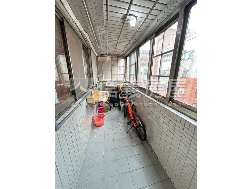 潤泰遠景高樓美景四房房屋室內格局與周邊環境