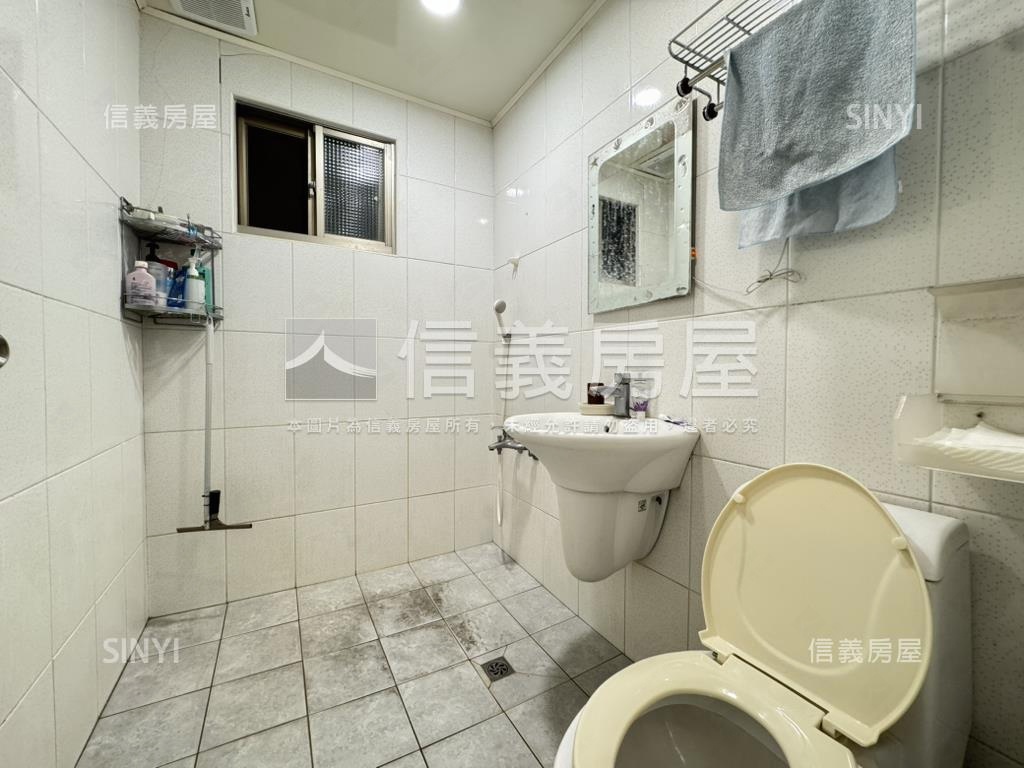 國際莊園首購溫馨四房房屋室內格局與周邊環境