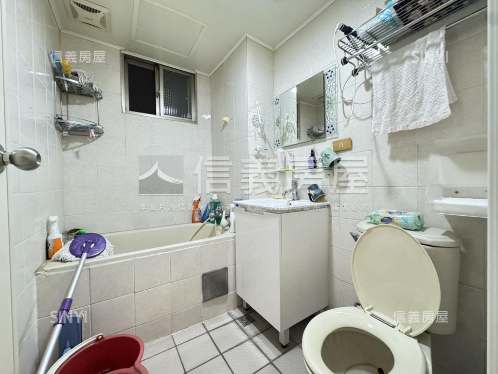 國際莊園首購溫馨四房房屋室內格局與周邊環境