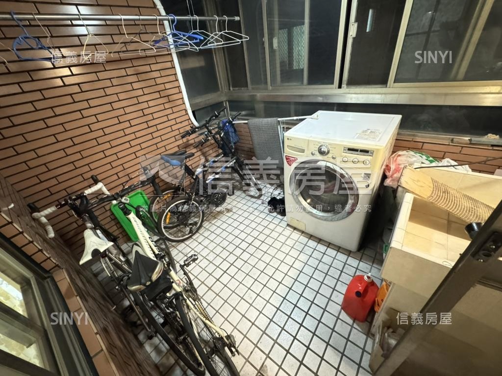 國際莊園首購溫馨四房房屋室內格局與周邊環境