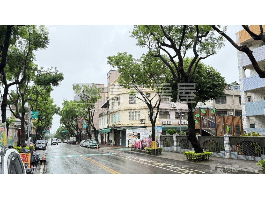 正忠福國小旁面寬店面別墅房屋室內格局與周邊環境