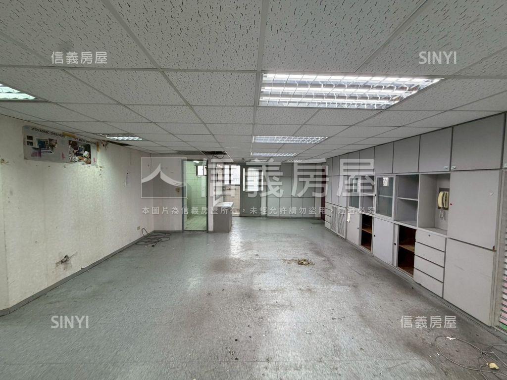 捷運大坪數電梯華廈房屋室內格局與周邊環境