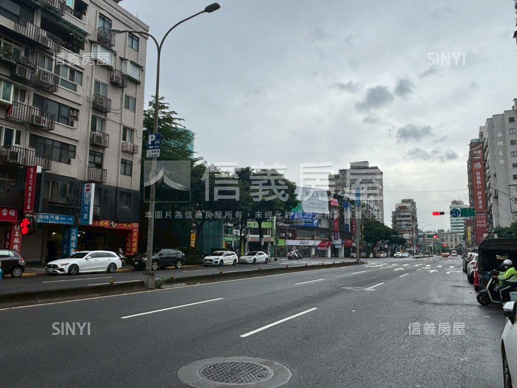 捷運大坪數電梯華廈房屋室內格局與周邊環境