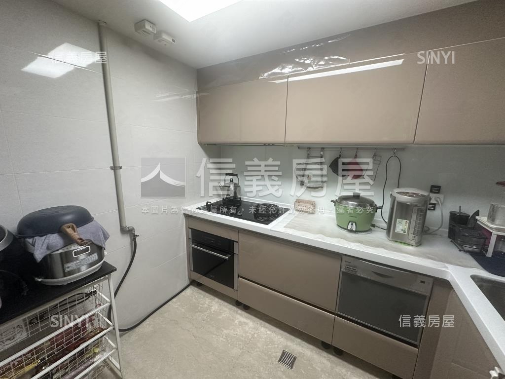 康寧路金店面房屋室內格局與周邊環境