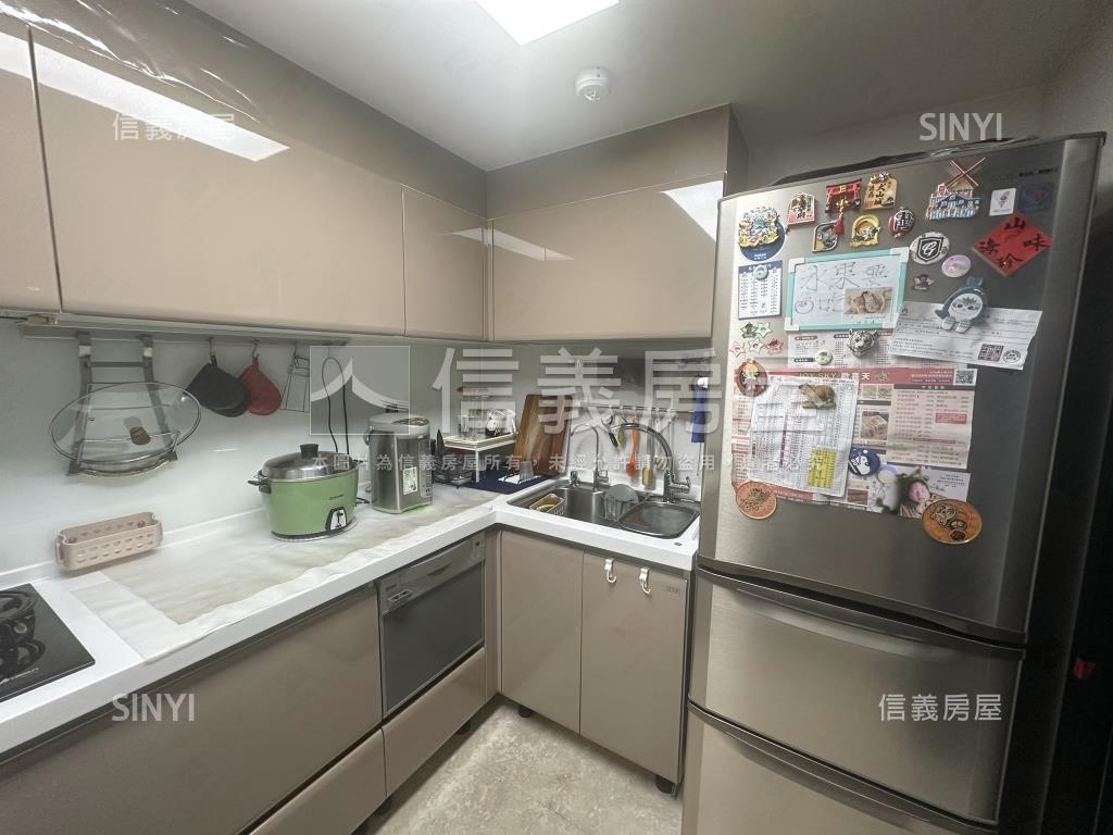 康寧路金店面房屋室內格局與周邊環境