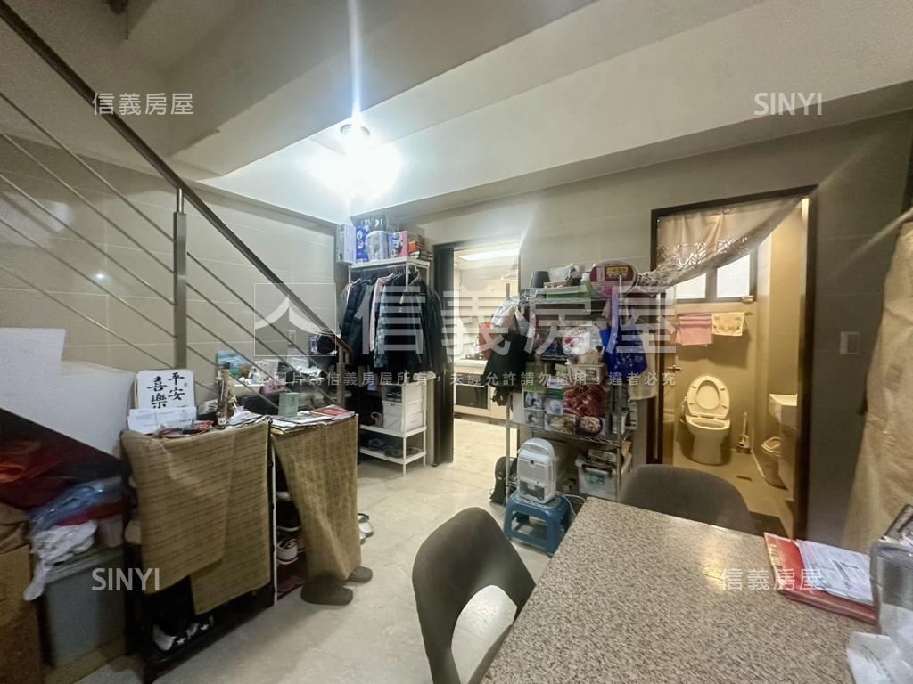 康寧路金店面房屋室內格局與周邊環境