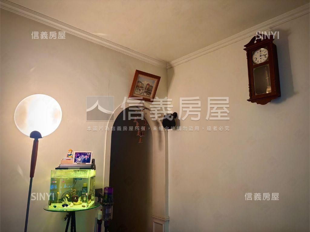 近小碧潭溫馨木質美森寓房屋室內格局與周邊環境
