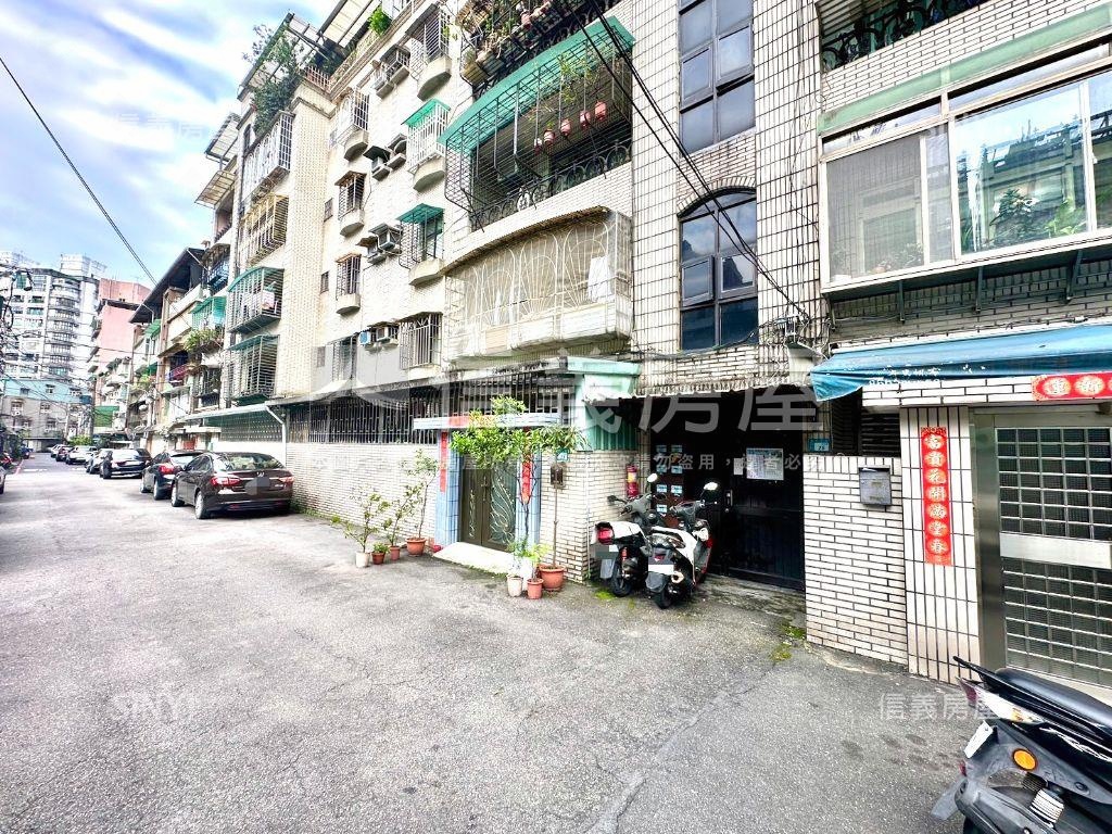 近小碧潭溫馨木質美森寓房屋室內格局與周邊環境