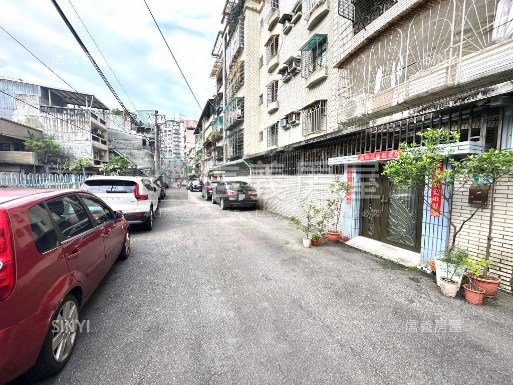 近小碧潭溫馨木質美森寓房屋室內格局與周邊環境