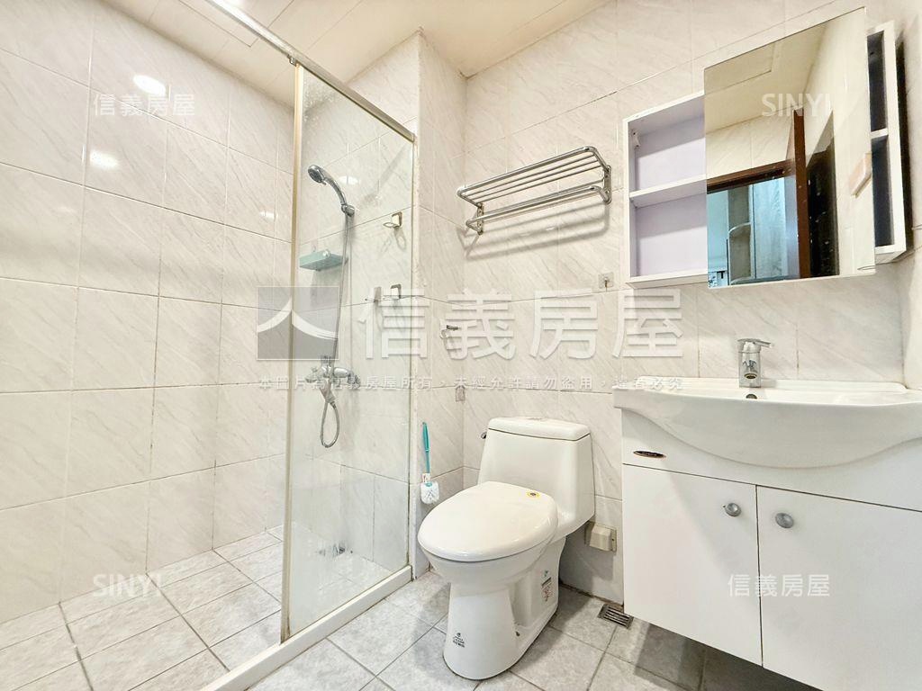 青年成家三房車位房屋室內格局與周邊環境