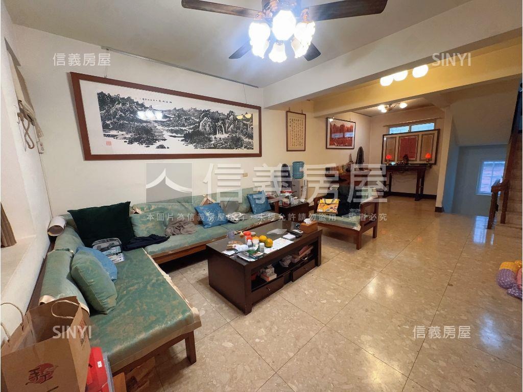 楊梅比佛利旁３房車庫透天房屋室內格局與周邊環境