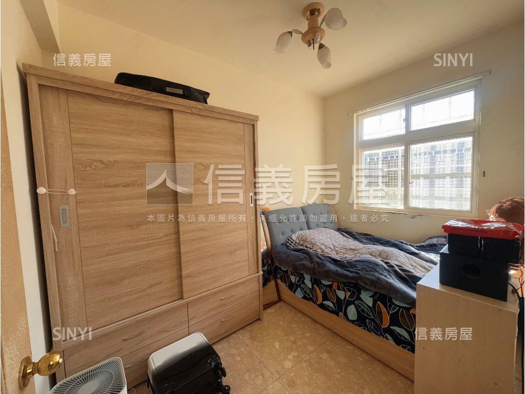 楊梅比佛利旁３房車庫透天房屋室內格局與周邊環境