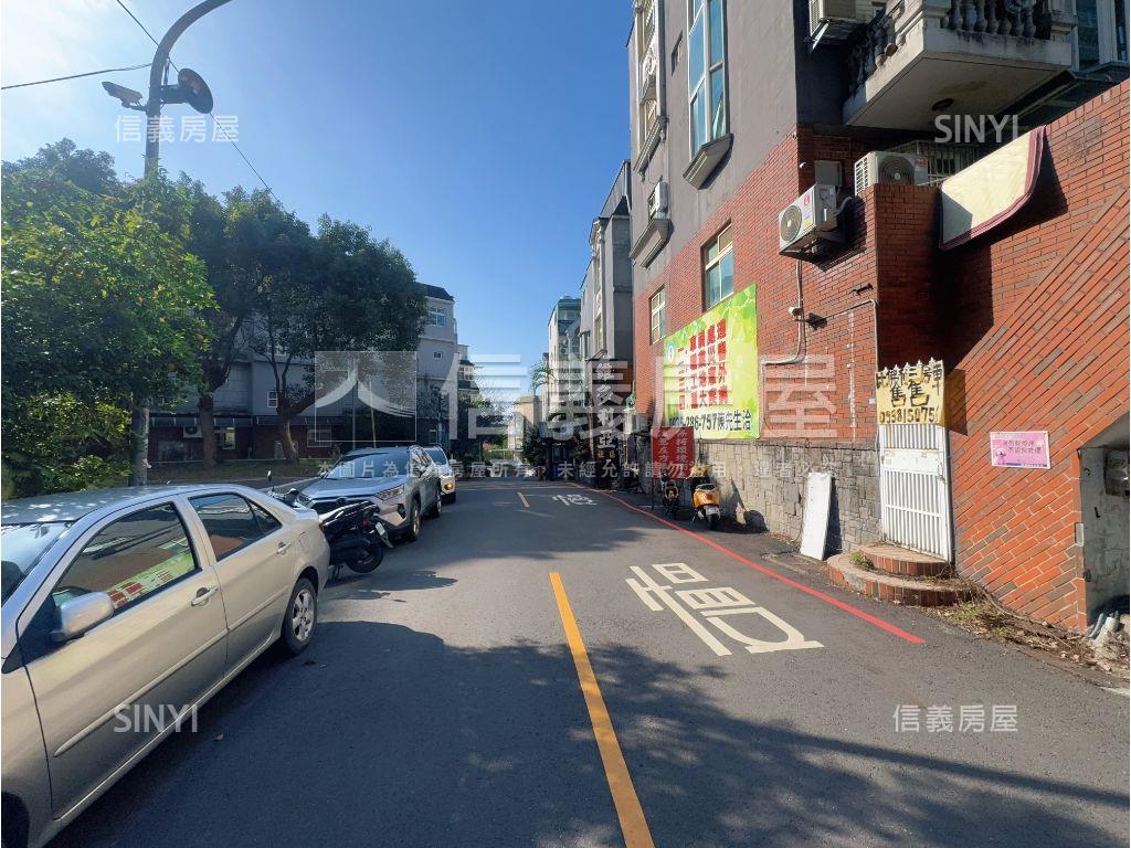 楊梅維多利亞車庫透天房屋室內格局與周邊環境