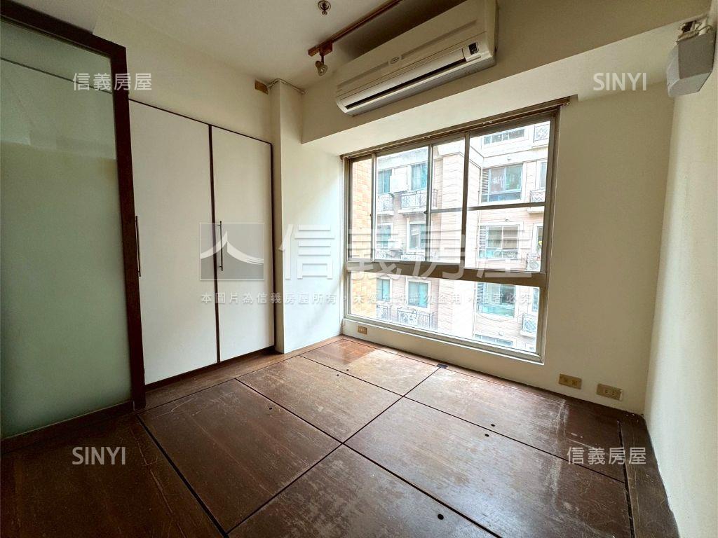 寶輝公園三房雙車位房屋室內格局與周邊環境