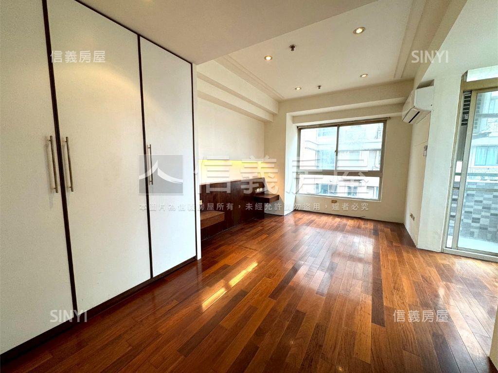 寶輝公園三房雙車位房屋室內格局與周邊環境