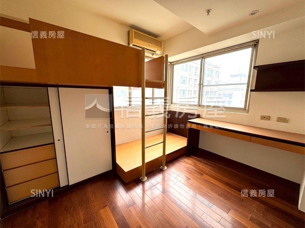 寶輝公園三房雙車位房屋室內格局與周邊環境