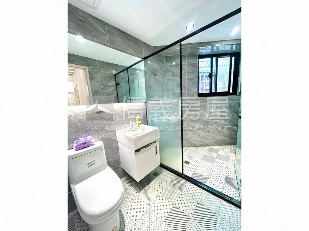 維多利亞★精美電梯大３房房屋室內格局與周邊環境