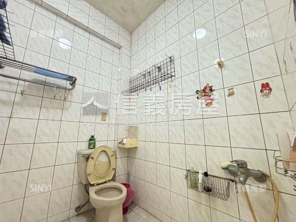 西區近美術館透天誠意出售房屋室內格局與周邊環境