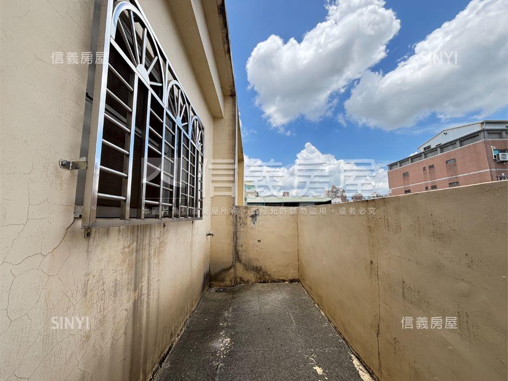 西區近美術館透天誠意出售房屋室內格局與周邊環境