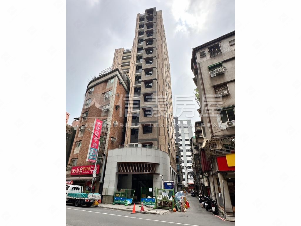 中河棧電梯套房房屋室內格局與周邊環境