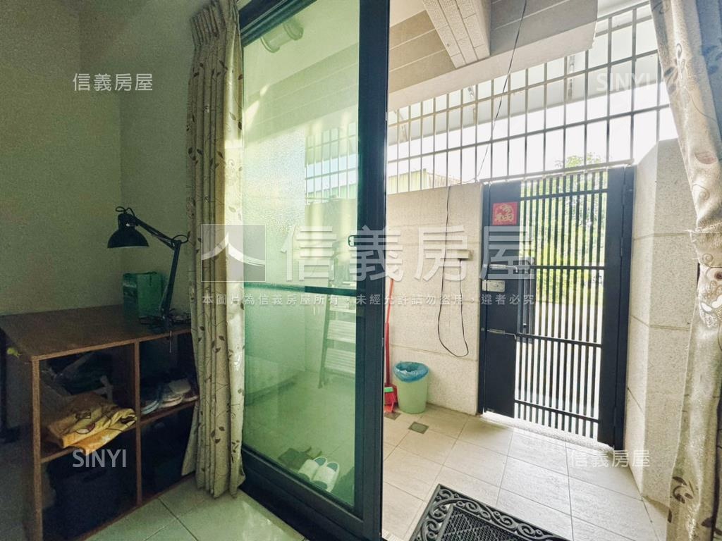 近體育場前後有路透天車墅房屋室內格局與周邊環境