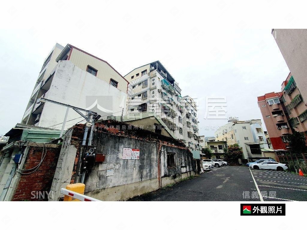 信義街有電梯套房Ａ房屋室內格局與周邊環境